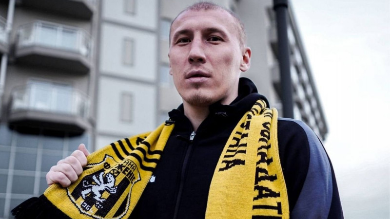 Исламбек Куат продлил контракт