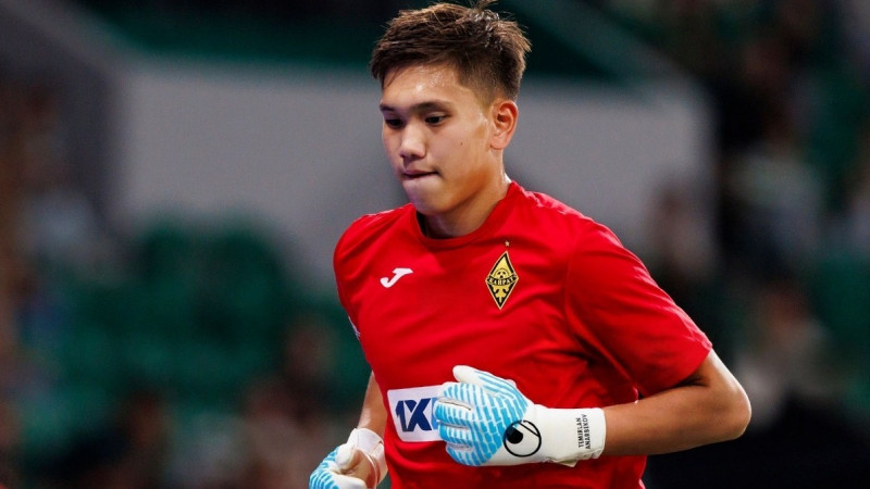 «Кайрат» подписал долгосрочный контракт с голкипером