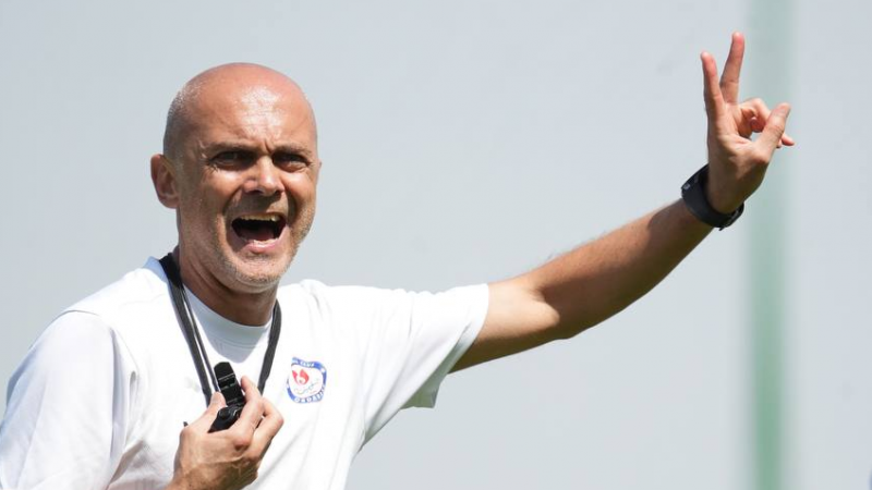 Тренер «Ордабасы» назвал причины сложного сезона