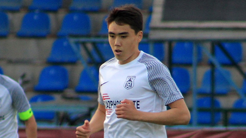 «Қайсар» продлил контракт с защитником