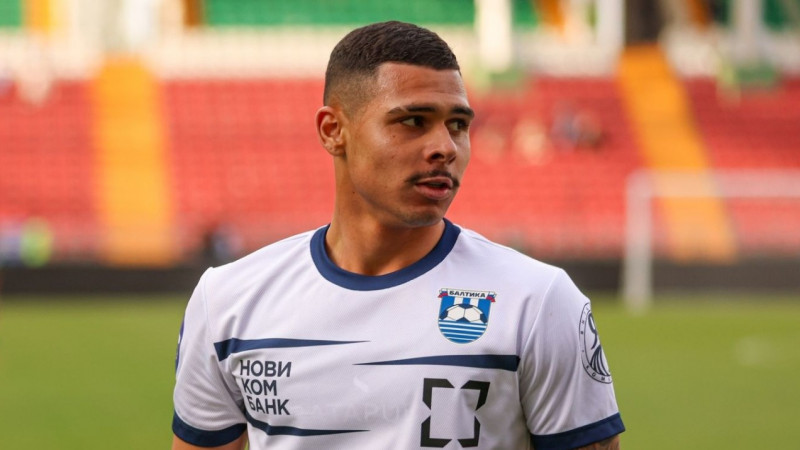 Бразильский полузащитник может перейти в «Женис»