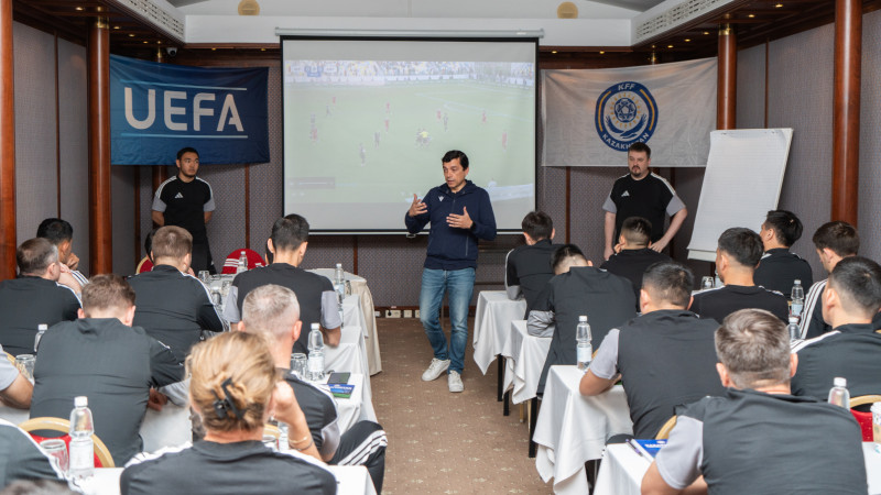 В Алматы прошёл семинар для судей с разбором VAR