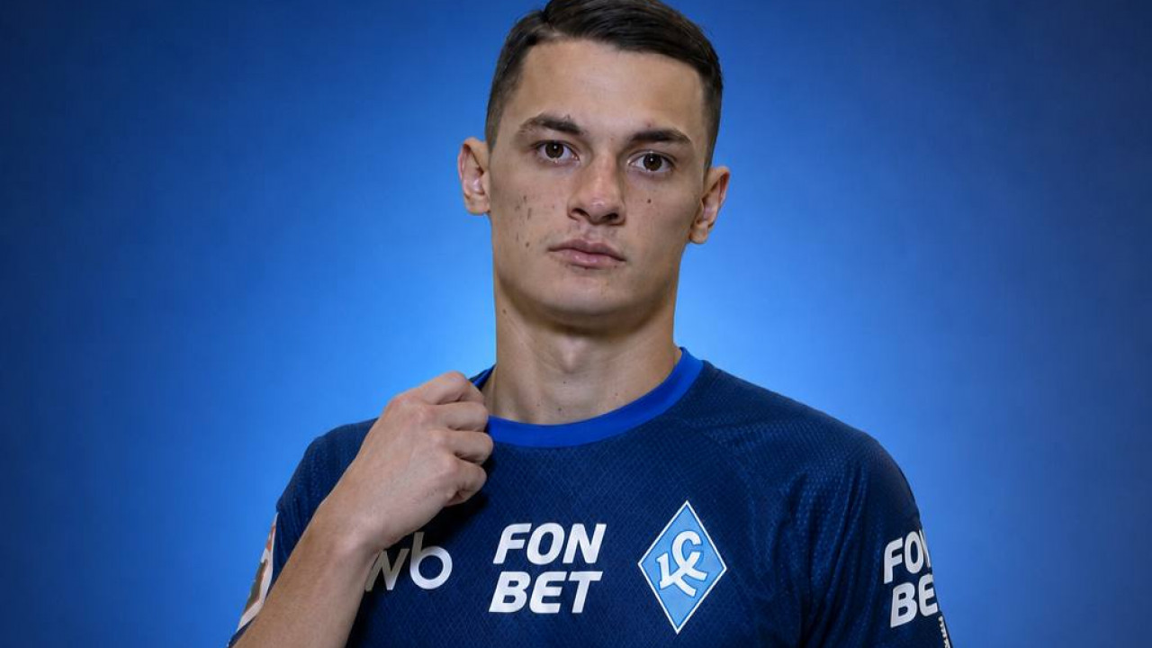 Ислам Чесноков официально стал игроком игроком клуба РПЛ